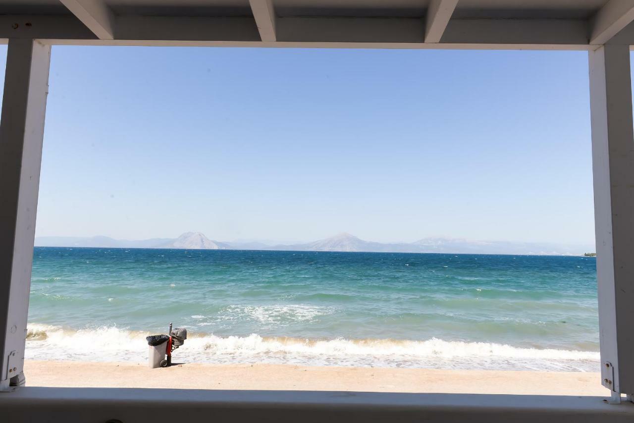 فيلا Patras Luxury Seaside House المظهر الخارجي الصورة