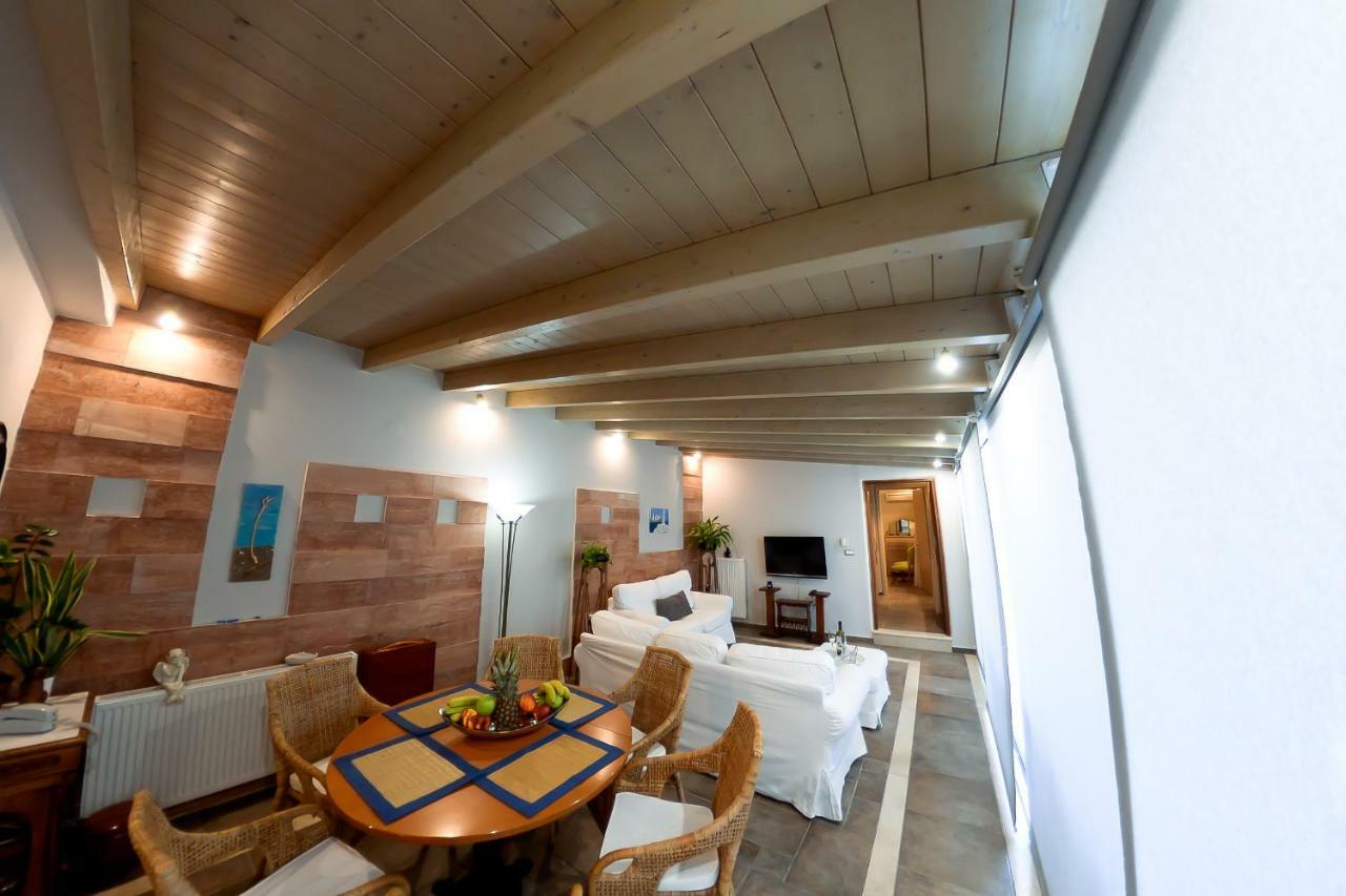 فيلا Patras Luxury Seaside House المظهر الخارجي الصورة
