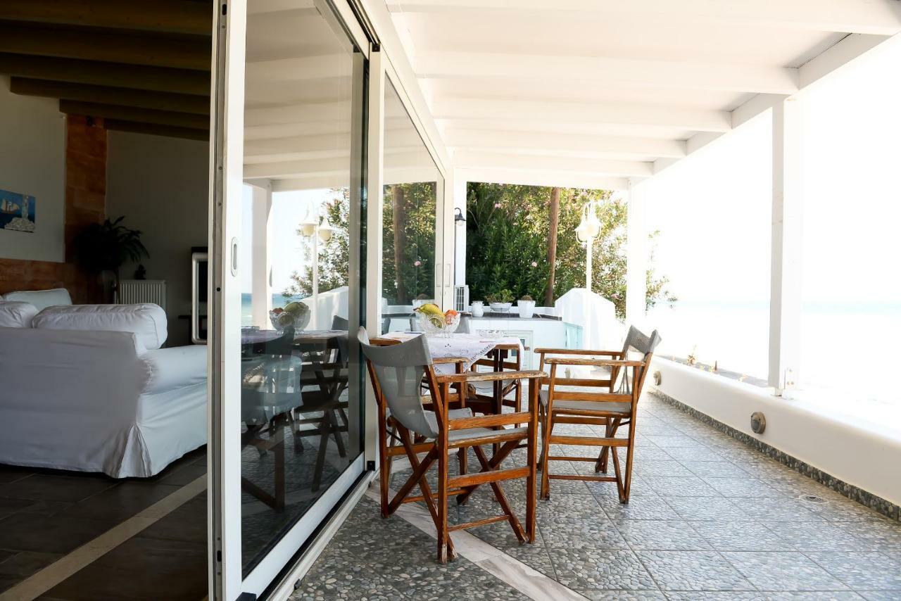 فيلا Patras Luxury Seaside House المظهر الخارجي الصورة