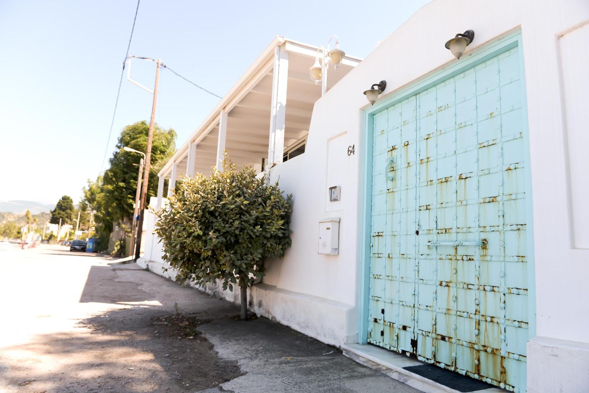 فيلا Patras Luxury Seaside House المظهر الخارجي الصورة