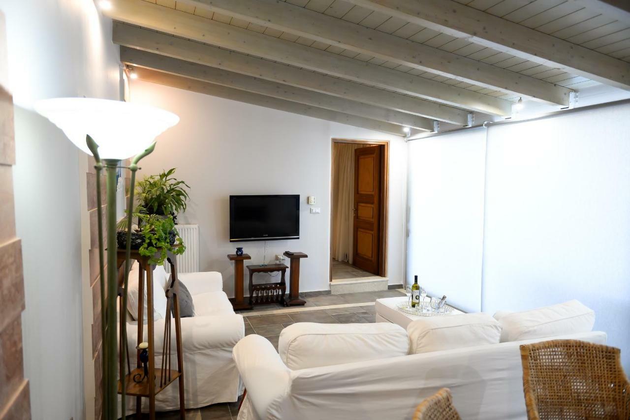 فيلا Patras Luxury Seaside House المظهر الخارجي الصورة