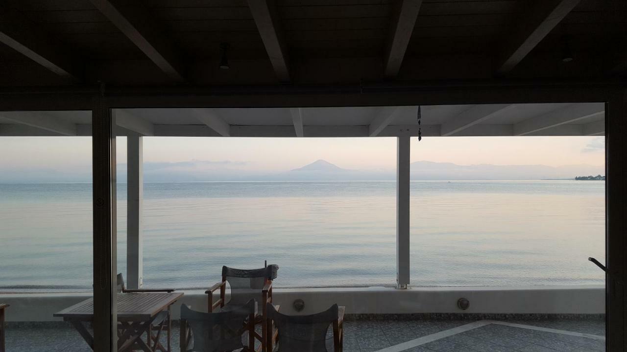فيلا Patras Luxury Seaside House المظهر الخارجي الصورة